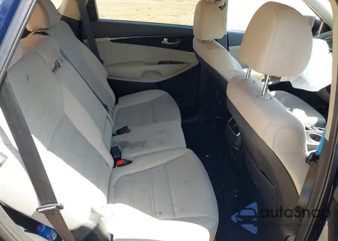 2020 Kia Sorento 2.4L Lx z USA, uszkodzony, nr VIN 5XYPG4A33LG679612